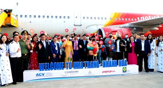 Khánh Hòa đón chuyến bay Trung Quốc đầu tiên sau 3 năm đóng băng du lịch do dịch Covid -19